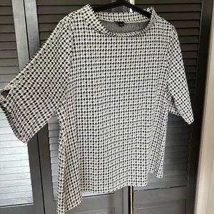 Ann Taylor Factory Boxy Fit houndstooth top